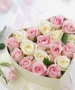 Flower box u obliku srca sa 17 ruža